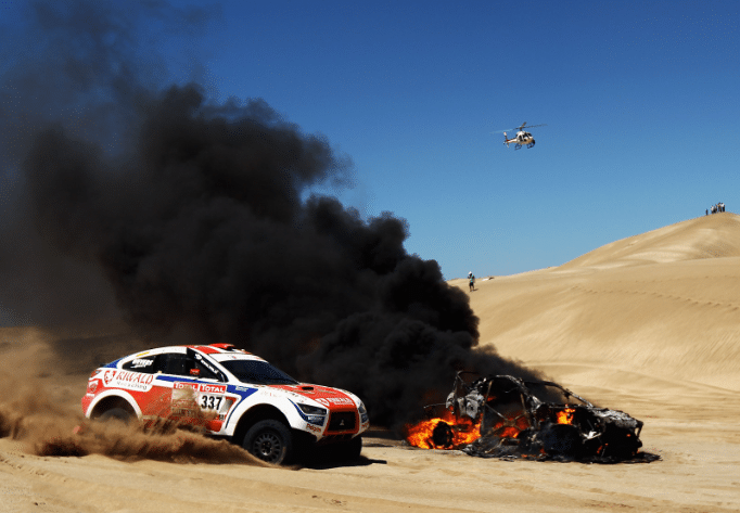 Giải đua Dakar Rally cực kỳ nguy hiểm